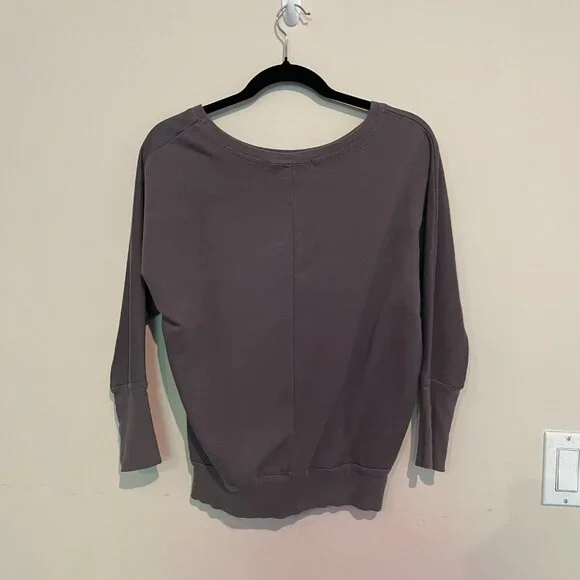 Derek Heart Grey Crew Neck Dolman Sleeves Pullover Sweatshirt Brooklyn Sz Small - Picture 6 of 7